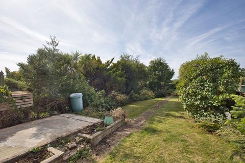 9 Joyes Road, Folkestone, CT19 6NX