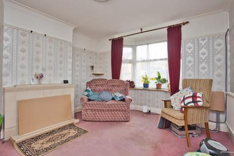 9 Joyes Road, Folkestone, CT19 6NX