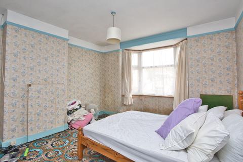 9 Joyes Road, Folkestone, CT19 6NX