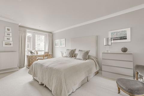 Flat 9, Sherwood Court Chatfield Road, London, SW11 3UY