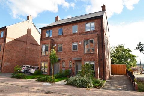 4 bedroom townhouse to rent, Sandringham Drive Victoria Gardens, Leeds LS6