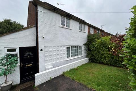 4 bedroom terraced house to rent, Guildford GU2