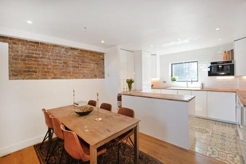 2 bedroom apartment for sale, Rotherhithe Street, South-East, London, SE16