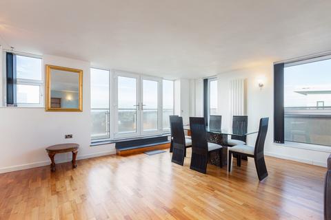 2 bedroom apartment to rent, at Manchester, Penthouse Apartment, Zinc Court M25