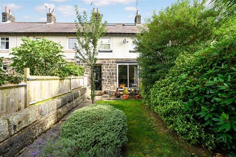 3 bedroom terraced house for sale, Avenue Terrace, Yeadon, Leeds