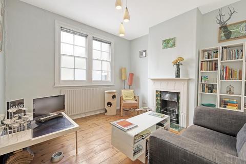 6 Cyprus Street, London, E2 0NN
