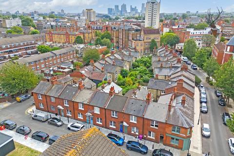 6 Cyprus Street, London, E2 0NN