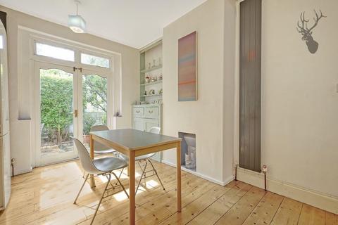 6 Cyprus Street, London, E2 0NN