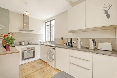 6 Cyprus Street, London, E2 0NN