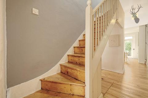 6 Cyprus Street, London, E2 0NN