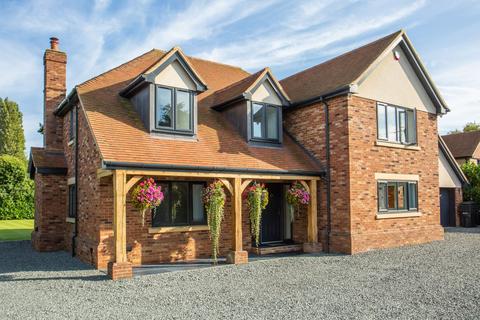 4 bedroom detached house for sale, Chapel Lane, Broad Oak, CT2