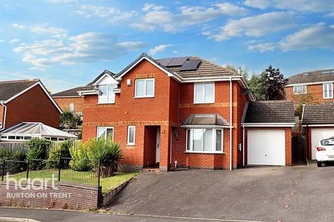 4 bedroom detached house for sale, Doveridge Road, Burton-On-Trent