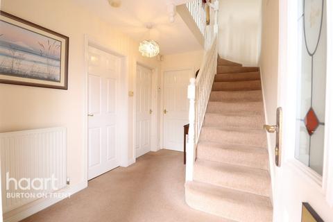 4 bedroom detached house for sale, Doveridge Road, Burton-On-Trent