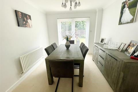 26 Hatherall Close, Stratton St Margaret, Swindon, SN3 4LQ