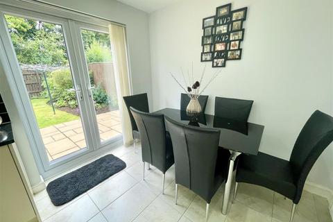 26 Hatherall Close, Stratton St Margaret, Swindon, SN3 4LQ