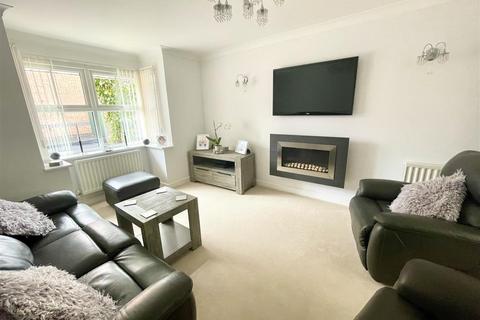 26 Hatherall Close, Stratton St Margaret, Swindon, SN3 4LQ
