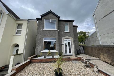 3 bedroom detached house for sale, Causeway Street, Kidwelly