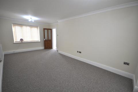 3 bedroom terraced house for sale, Wike Gate Road, Thorne, Doncaster