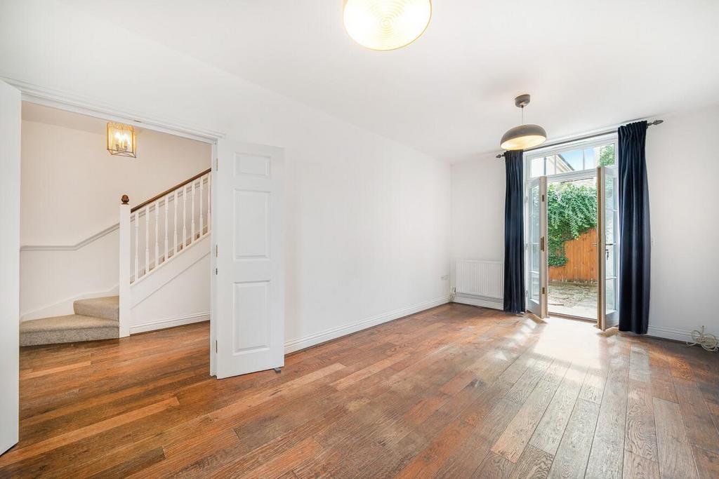 Henry Tate Mews, Streatham 2 bed end of terrace house for sale £625,000