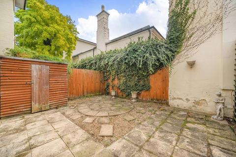 2 bedroom end of terrace house for sale, Henry Tate Mews, Streatham