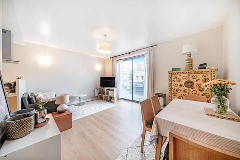 1 bedroom flat for sale, Alexandra Avenue, Battersea