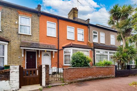 2 bedroom terraced house for sale, Wolsey Avenue, London E6