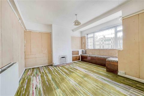 34 Wilverley Crescent, New Malden, KT3 5LW