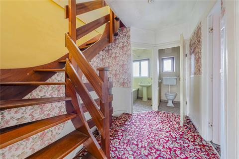 34 Wilverley Crescent, New Malden, KT3 5LW