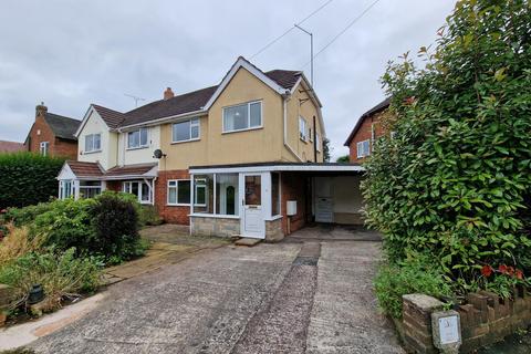 3 bedroom semi-detached house to rent, Palmers Close, Bilbrook WV8