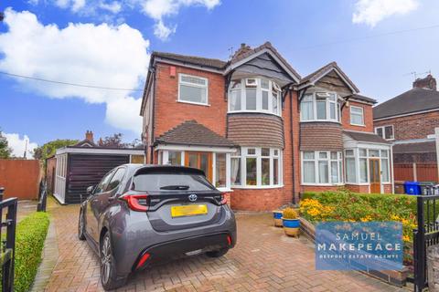 3 bedroom semi-detached house for sale, Birchgate Grove, Bucknall, Stoke-on-Trent