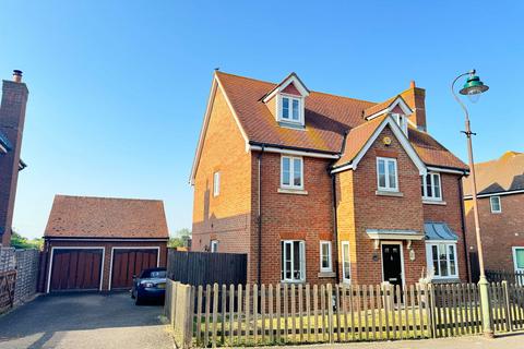 6 bedroom detached house for sale, Sanderling Way, Iwade ME9