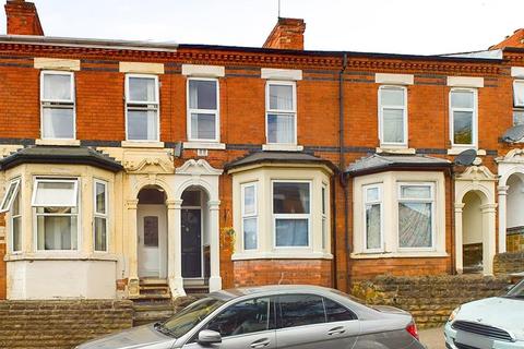 3 bedroom terraced house for sale, Pullman Road, Nottingham NG2