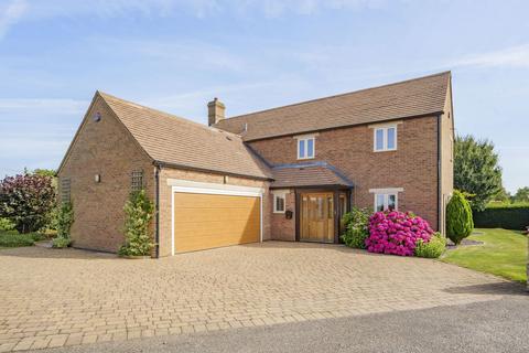 4 bedroom detached house for sale, The Spinney, Cottesmore