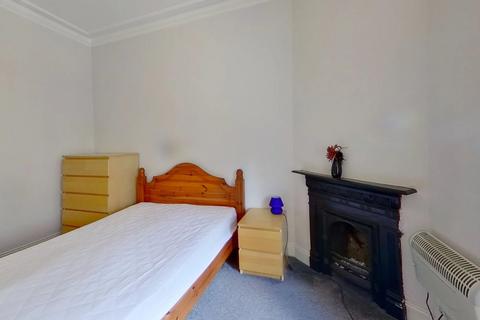 1 bedroom flat to rent, Broughton Road, Edinburgh, Edinburgh, EH7