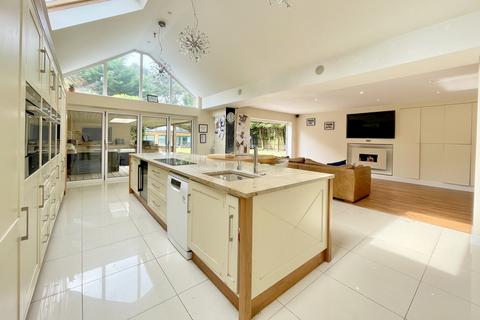 6 bedroom detached house for sale, Rothesay Road, Talbot Woods, Bournemouth, BH4