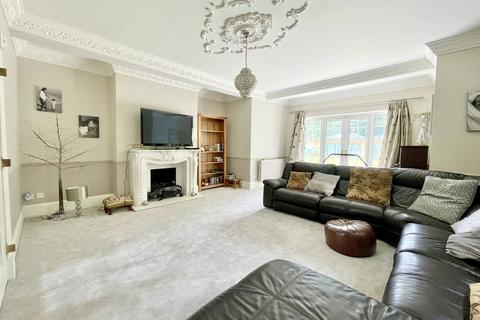 7 Rothesay Road, Bournemouth, BH4 9NH