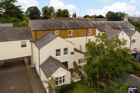 3 bedroom terraced house for sale, Back Lane, Hardingstone NN4