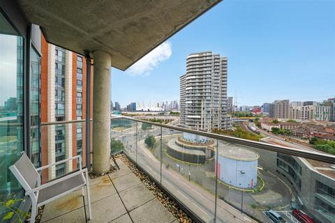 3 bedroom apartment for sale, Ross Apartments, Royal Victoria Dock E16