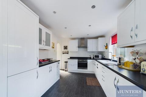14 Amaranth Way, Up Hatherley, Cheltenham, GL51 3YU