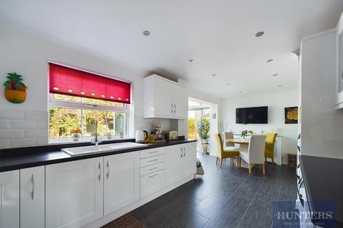 14 Amaranth Way, Up Hatherley, Cheltenham, GL51 3YU