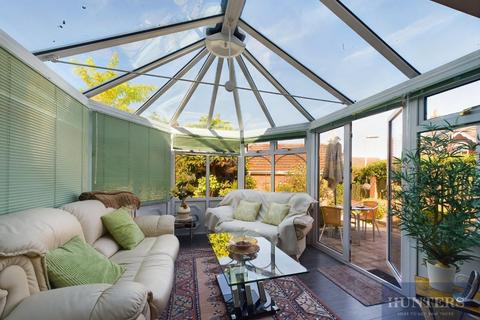 14 Amaranth Way, Up Hatherley, Cheltenham, GL51 3YU