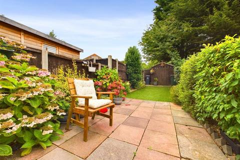 2 bedroom terraced house for sale, Henley Close, Nottingham NG4