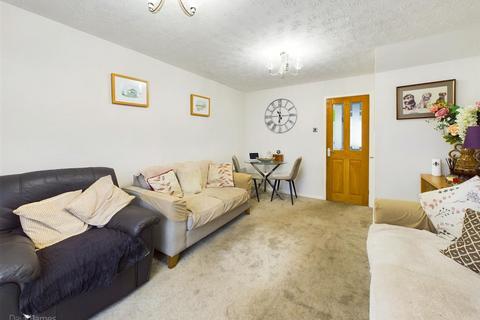 2 bedroom terraced house for sale, Henley Close, Nottingham NG4