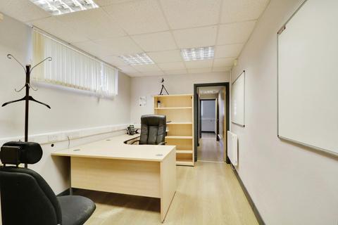 Office to rent, Beaches Road, Wickford, SS11