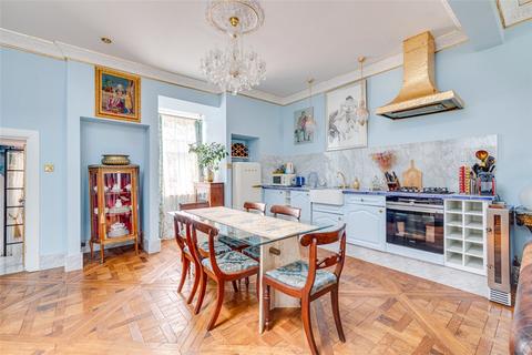 undefined, Sloane Gardens, Chelsea, London, SW1W