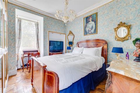 undefined, Sloane Gardens, Chelsea, London, SW1W