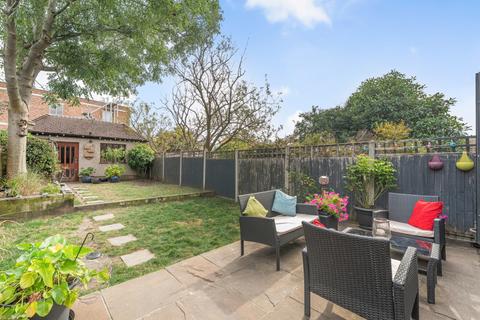 41 Windsor Avenue, Sutton, SM3 9RR