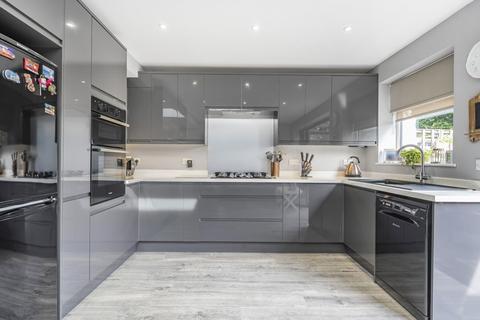 41 Windsor Avenue, Sutton, SM3 9RR