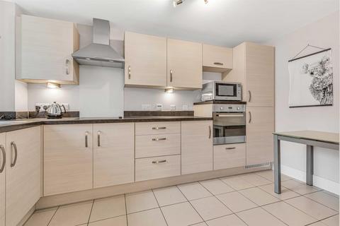 2 bedroom flat for sale, 22 Knighton Park Road, Leicester