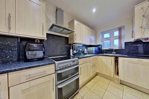 4 bedroom detached house for sale, Bullers Avenue, Herne Bay, CT6 8UH